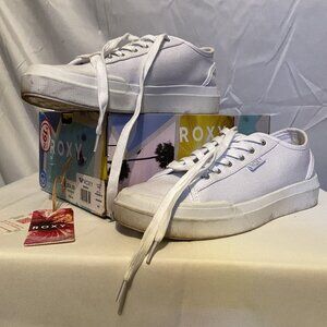 ROXY Marina White Lace Up Sneakers with Original Box ~ Size 8.5 B Width